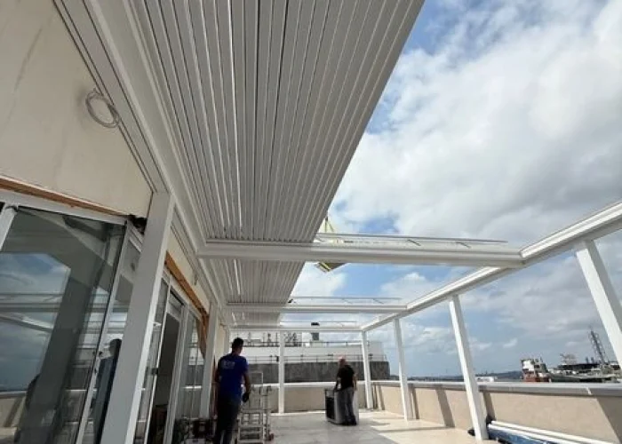 Rolling roof ile kış bahçesi ve teras kapatma — İstanbul Ekim Yapı