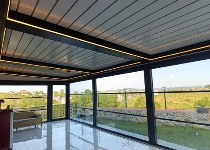 Rolling roof panel katlanma ve ray mekanizması — Ekim Yapı